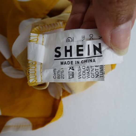 Shein Yellow Gold Polka Dot Wrap-Style Romper Women Size OXL 12 Flutter Sleeves - Picture 6 of 11